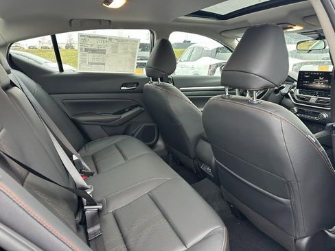 New 2025 Nissan Altima 2.5 SR image 4