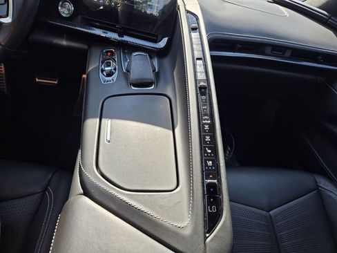 Certified 2020 Chevrolet Corvette Stingray Premium Cpe w/ 3LT Preferred Equipment Group image 25