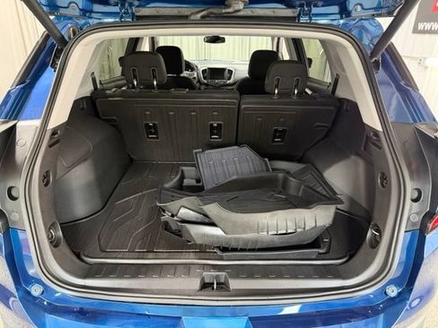 Used 2019 GMC Terrain SLE w/ Driver Convenience Package AWD/4WD image 9