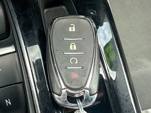 Certified 2023 Chevrolet Bolt EUV Premier FWD image 47