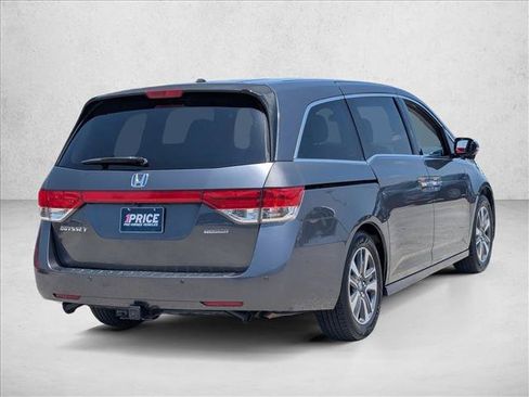 Used 2016 Honda Odyssey Touring Elite image 5