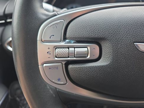 Used 2025 Genesis GV70 2.5T AWD/4WD image 22