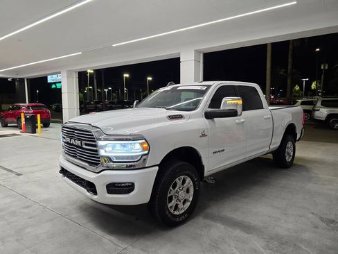 Used 2024 RAM 2500 Laramie w/ Safety Group AWD/4WD image 2