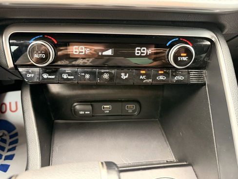 Used 2022 Kia K5 GT-Line FWD image 22
