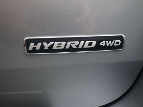 Used 2020 Ford Explorer Limited w/ Hybrid Equipment Group 310A AWD/4WD image 33
