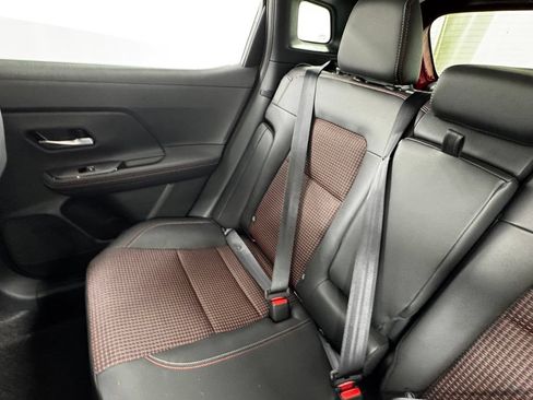 Certified 2025 Nissan Kicks SR FWD image 14