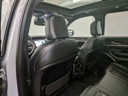 Used 2024 Jeep Grand Cherokee Limited 4xe image 21