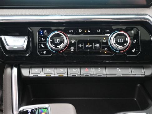 New 2026 GMC Sierra 1500 Denali AWD/4WD image 22