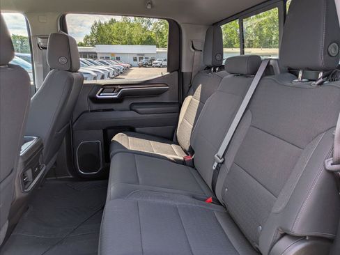 Used 2025 Chevrolet Silverado 1500 RST AWD/4WD image 22