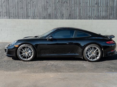 Used 2019 Porsche 911 Carrera image 8