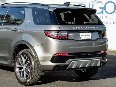 Used 2024 Land Rover Discovery Sport S image 10