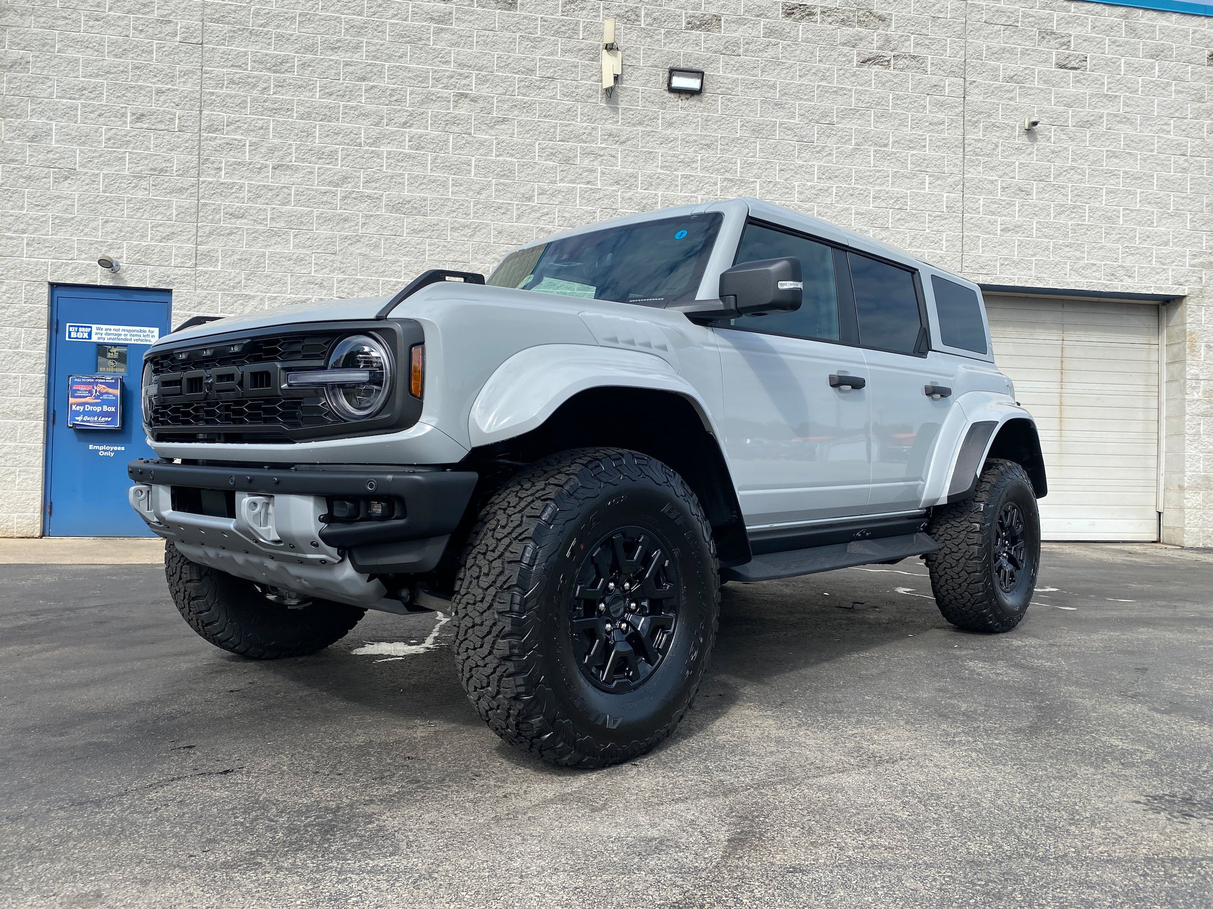 New 2026 Ford Bronco Raptor AWD/4WD image 3