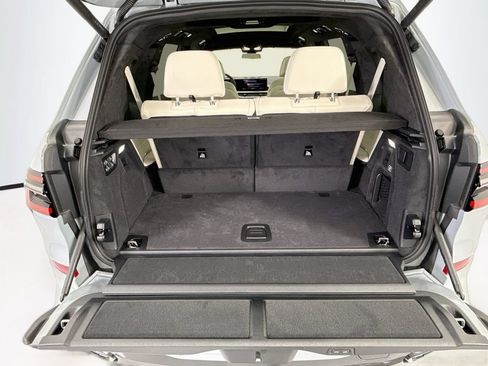 Used 2027 BMW X7 xDrive40i w/ Executive Package AWD/4WD image 27