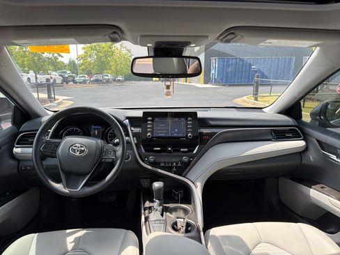 Used 2023 Toyota Camry SE w/ Convenience Package FWD image 24