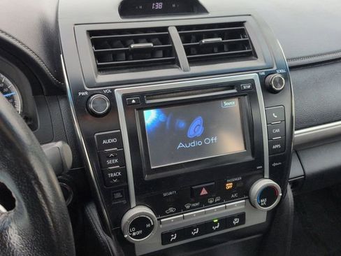 Used 2012 Toyota Camry SE image 19