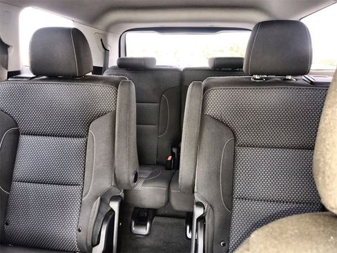 Used 2023 GMC Acadia SLE image 21