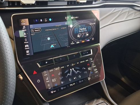 New 2026 Maserati Grecale Modena image 8