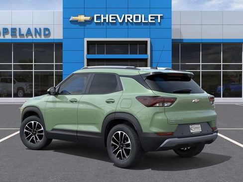 New 2026 Chevrolet TrailBlazer LT w/ Convenience Package AWD/4WD image 3
