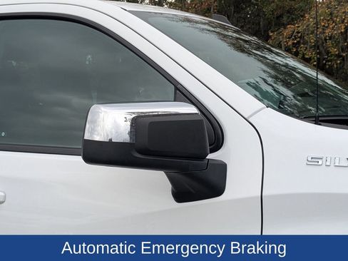 Used 2022 Chevrolet Silverado 1500 LT image 12