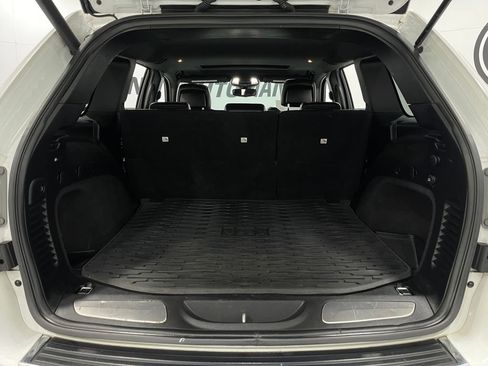 Used 2017 Jeep Grand Cherokee Limited image 26