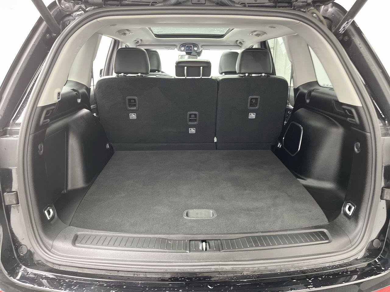 Used 2023 Jeep Grand Cherokee 4WD 4xe image 31