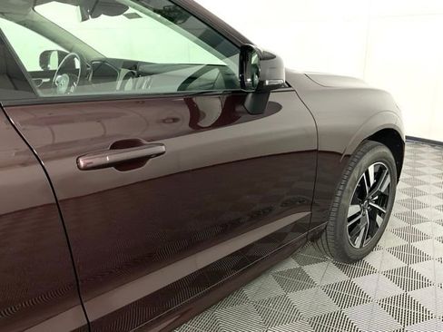 New 2026 Volvo XC60 B5 Core w/ Protection Package Premier image 7