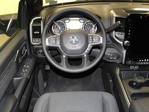 New 2026 RAM 2500 Big Horn AWD/4WD image 13