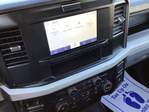 New 2026 Ford F250 XL w/ XL Chrome Package image 18