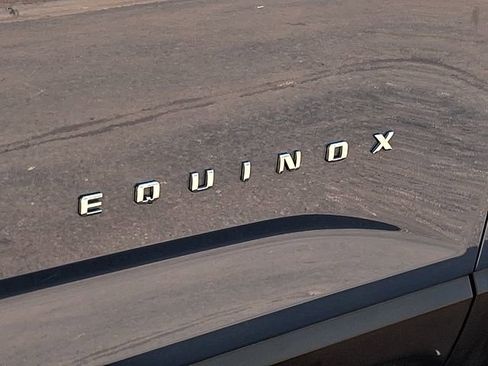 Used 2025 Chevrolet Equinox LT AWD/4WD image 25