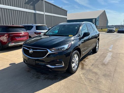 Used 2020 Buick Enclave Essence w/ Sound and Sites Package AWD/4WD image 1