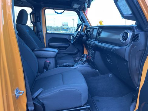 Used 2021 Jeep Wrangler Unlimited Rubicon 4xe w/ Steel Bumper Group image 22