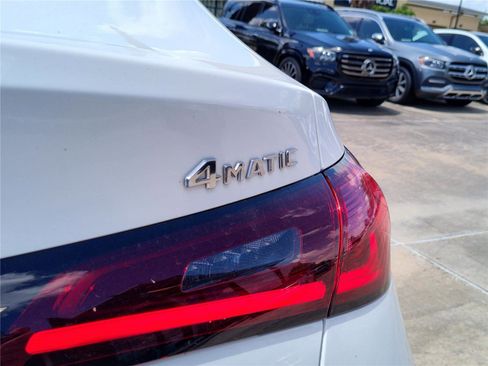 Used 2024 Mercedes-Benz GLC 300 4MATIC image 6