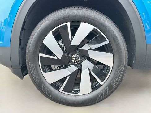 Used 2024 Volkswagen Atlas Cross Sport SEL image 42