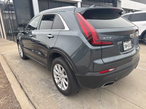 Used 2021 Cadillac XT4 Luxury w/ Cold Weather Package image 6