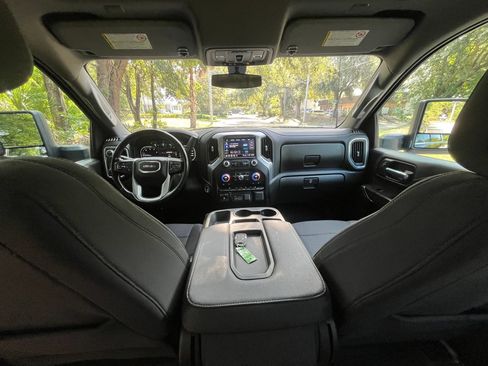 Used 2023 GMC Sierra 2500 SLE AWD/4WD image 16