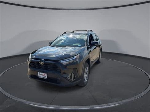 Used 2025 Toyota RAV4 XLE image 3