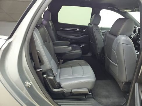 Used 2023 Buick Enclave Essence AWD/4WD image 19