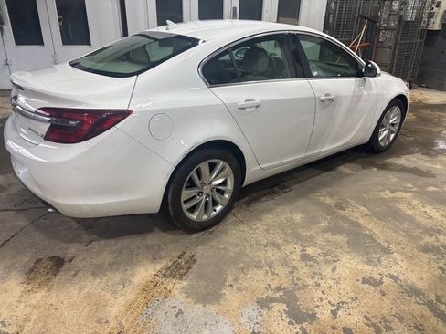 Used 2014 Buick Regal image 3