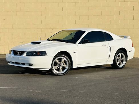 Used 2002 Ford Mustang GT RWD image 4