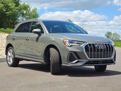Certified 2023 Audi Q3 2.0T Premium Plus w/ Premium Plus Package AWD/4WD image 29