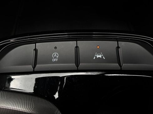 Used 2025 Buick Envista Sport Touring FWD image 23