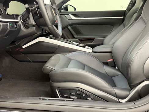 Certified 2026 Porsche 911 Carrera RWD image 5