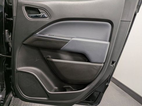 Used 2021 Chevrolet Colorado Z71 w/ Safety Package image 25