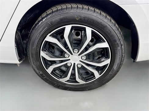 Used 2018 Nissan Sentra S image 28