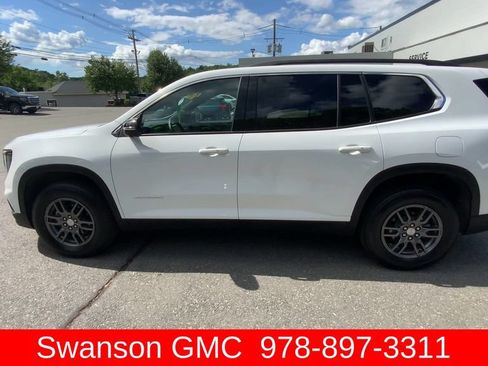 Certified 2025 GMC Acadia Elevation AWD/4WD image 6