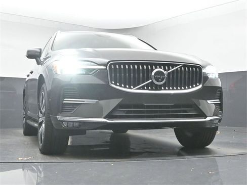 Used 2022 Volvo XC60 B6 Inscription w/ Advanced Package image 38