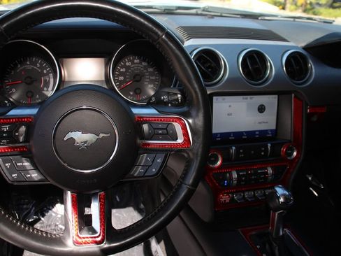 Used 2020 Ford Mustang Premium RWD image 15