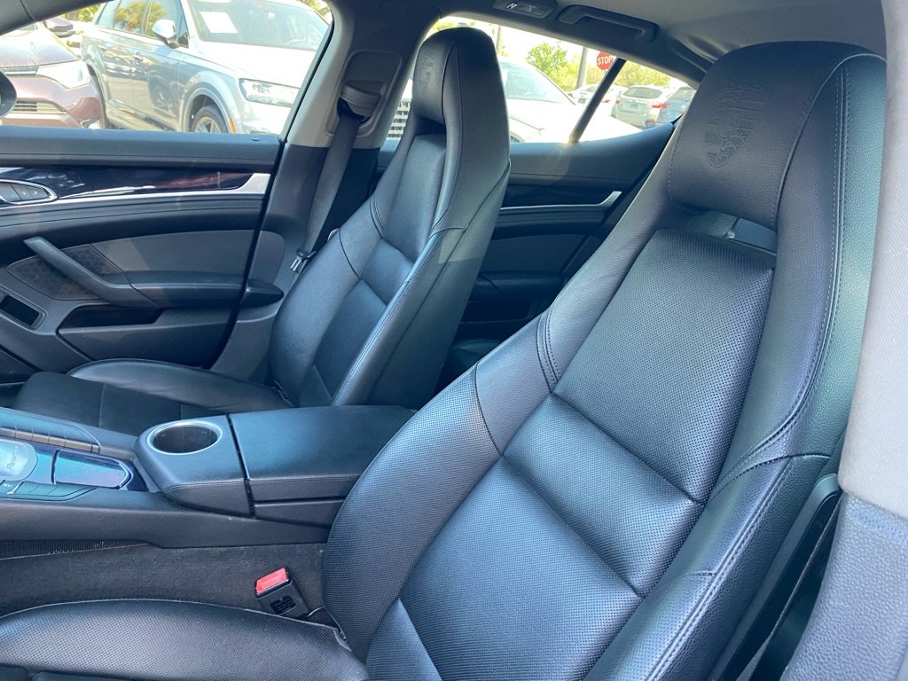 Used 2016 Porsche Panamera image 32