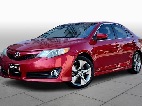 Used 2012 Toyota Camry SE image 34