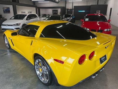 Used 2011 Chevrolet Corvette Grand Sport w/ Preferred Equipment Group RWD image 8